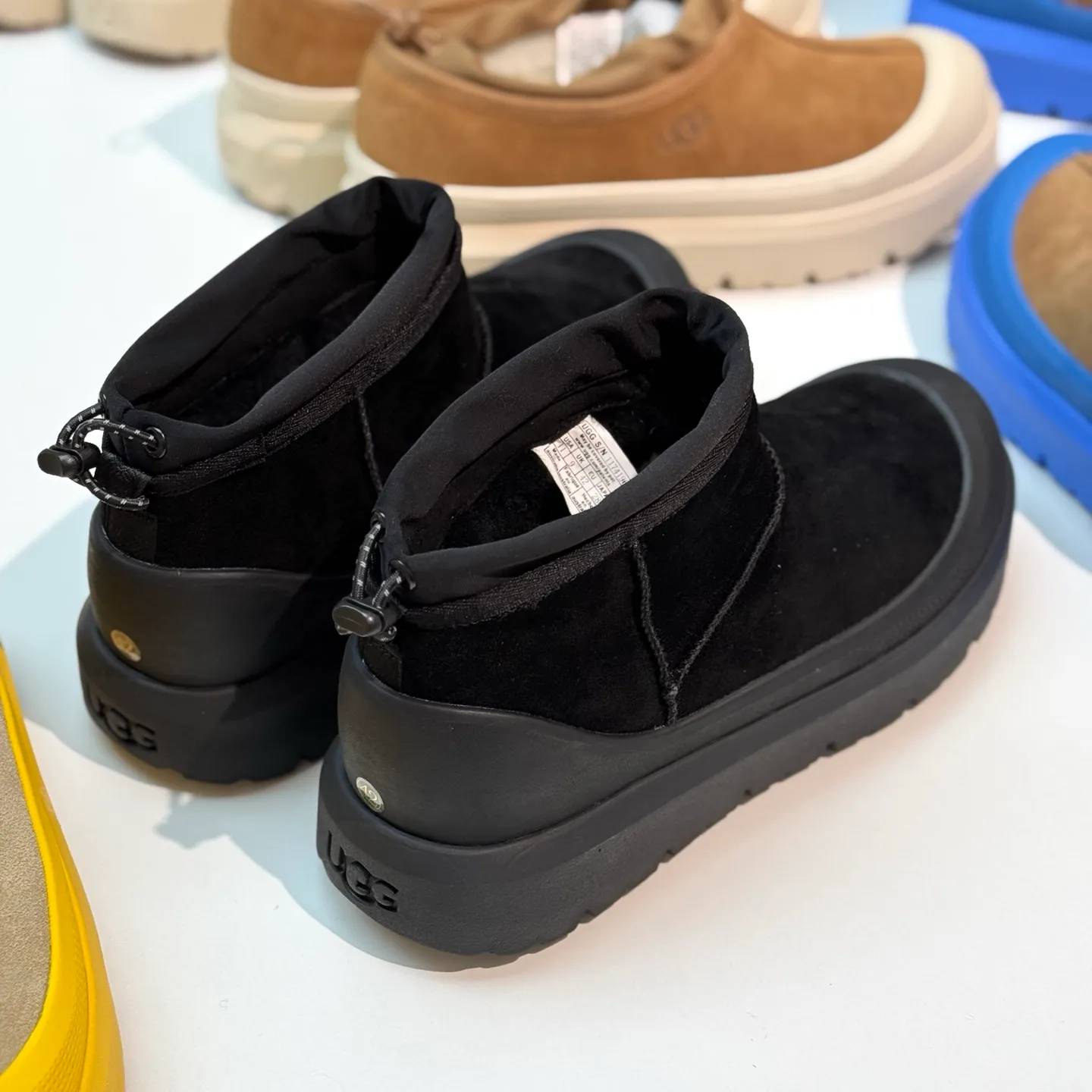 Local 💰600 2025 new Wang Yibo 4196 exclusive version original OEM grade UGG Wang Yibo same model high-end exclusive supply pyramid-top workmanship quality high-end needs to come #big advantage supply❗️❗️❗️ low-top men's and women's shoes size: 36 37 38 39 40 41 42 43 44 45